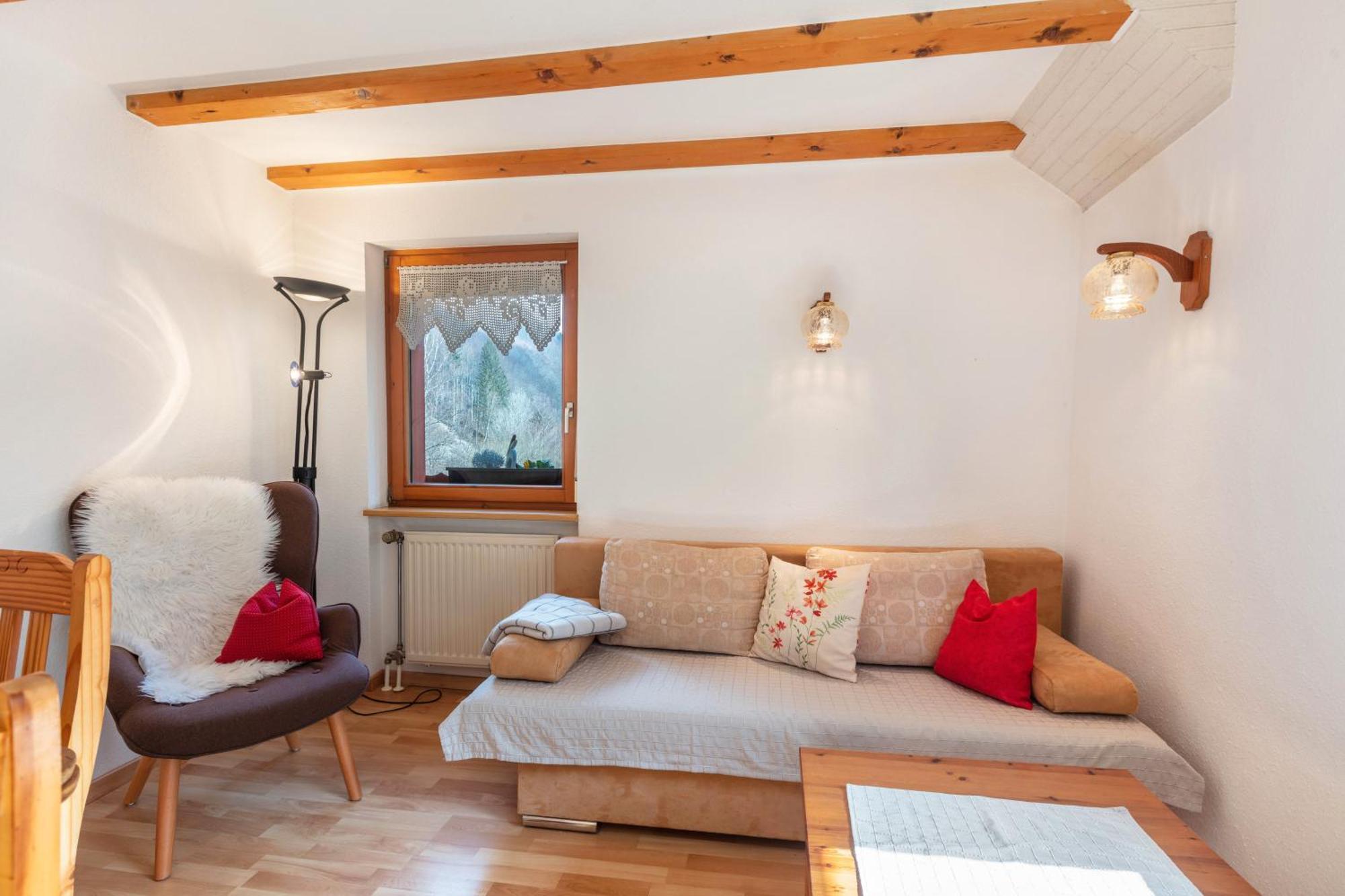 Haus Maria Apartment *